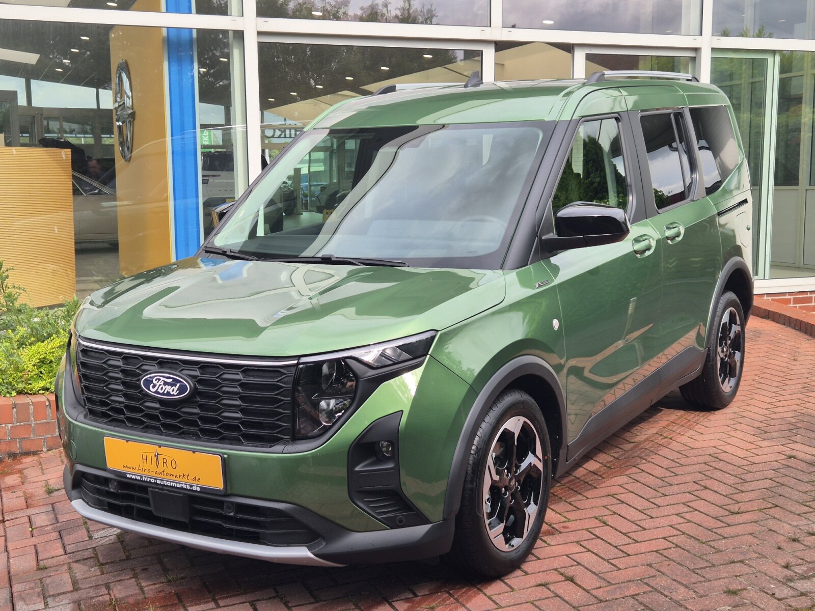 Ford Tourneo Courier Active Navi/Shzg Distronic/Klima