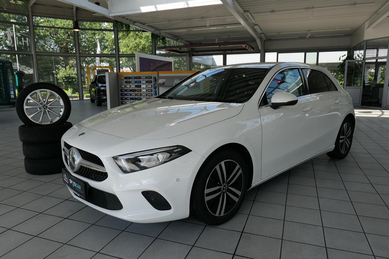 Mercedes-Benz A 200 Progressive Navi / Automatik / LED Autom.