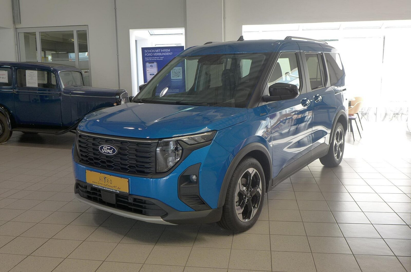 Ford Tourneo Courier 1.0 EcoBoost Active SHZ/CarPlay