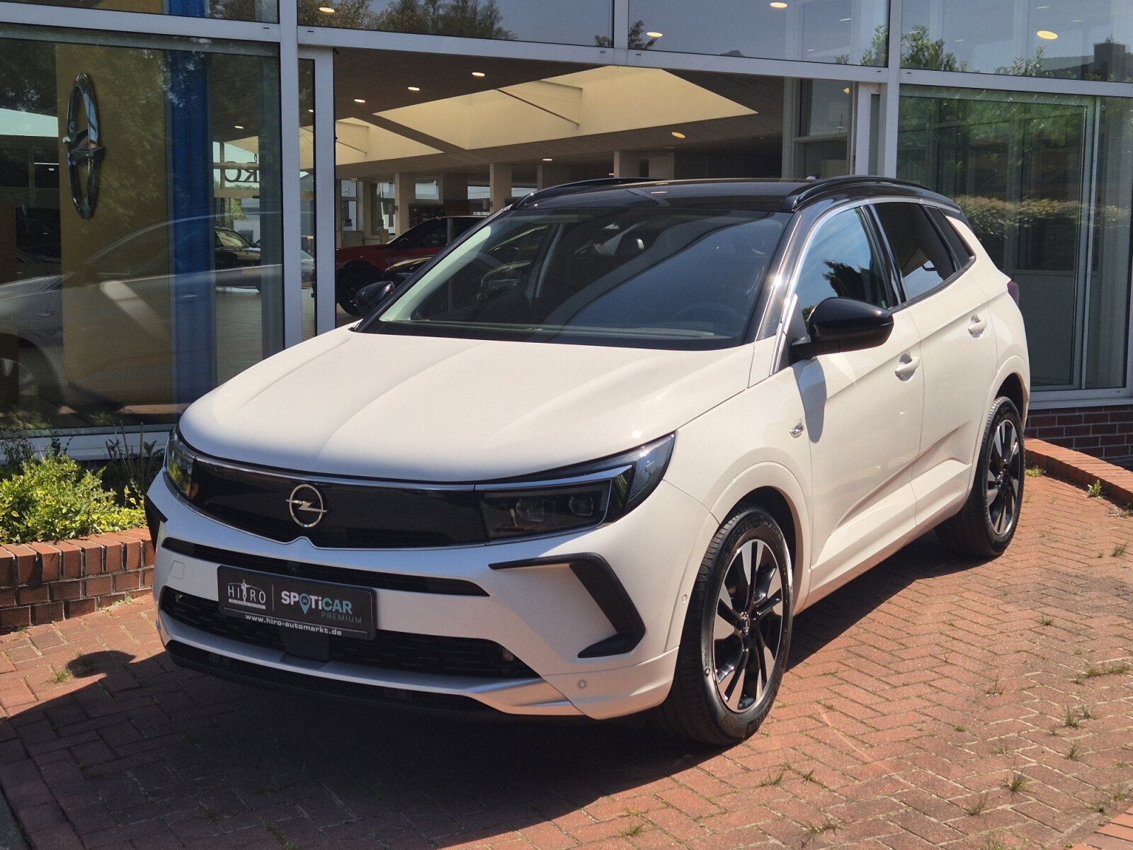 Opel Grandland Ultimate Navi/Klima/LED/Sitzhzg./BC