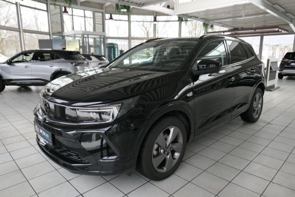 Opel Grandland 1.2 Turbo GS Line MATRIX LED* 360°KAM*