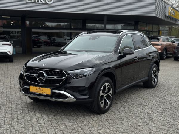 Mercedes-Benz GLC300 e Avantgarde 4Matic Vollausstattung! Navi