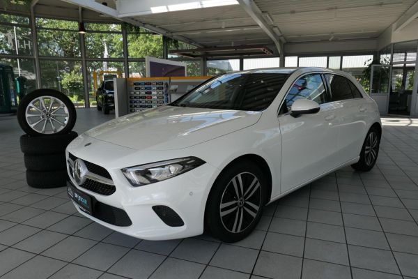 Mercedes-Benz A 200 Progressive Navi / Automatik / LED Autom.